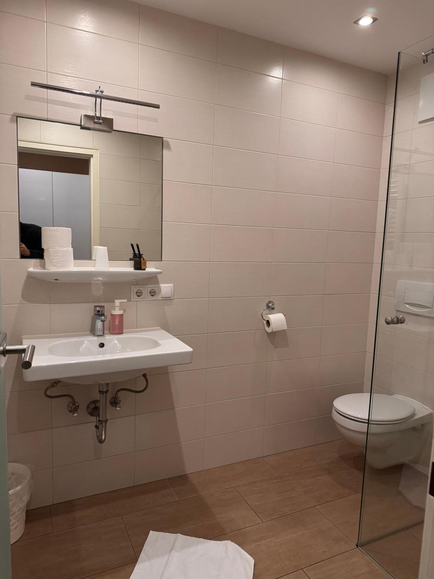 Austria Traveller Hotel Kirchdorf Кирхдорф-ан-дер-Кремс Экстерьер фото
