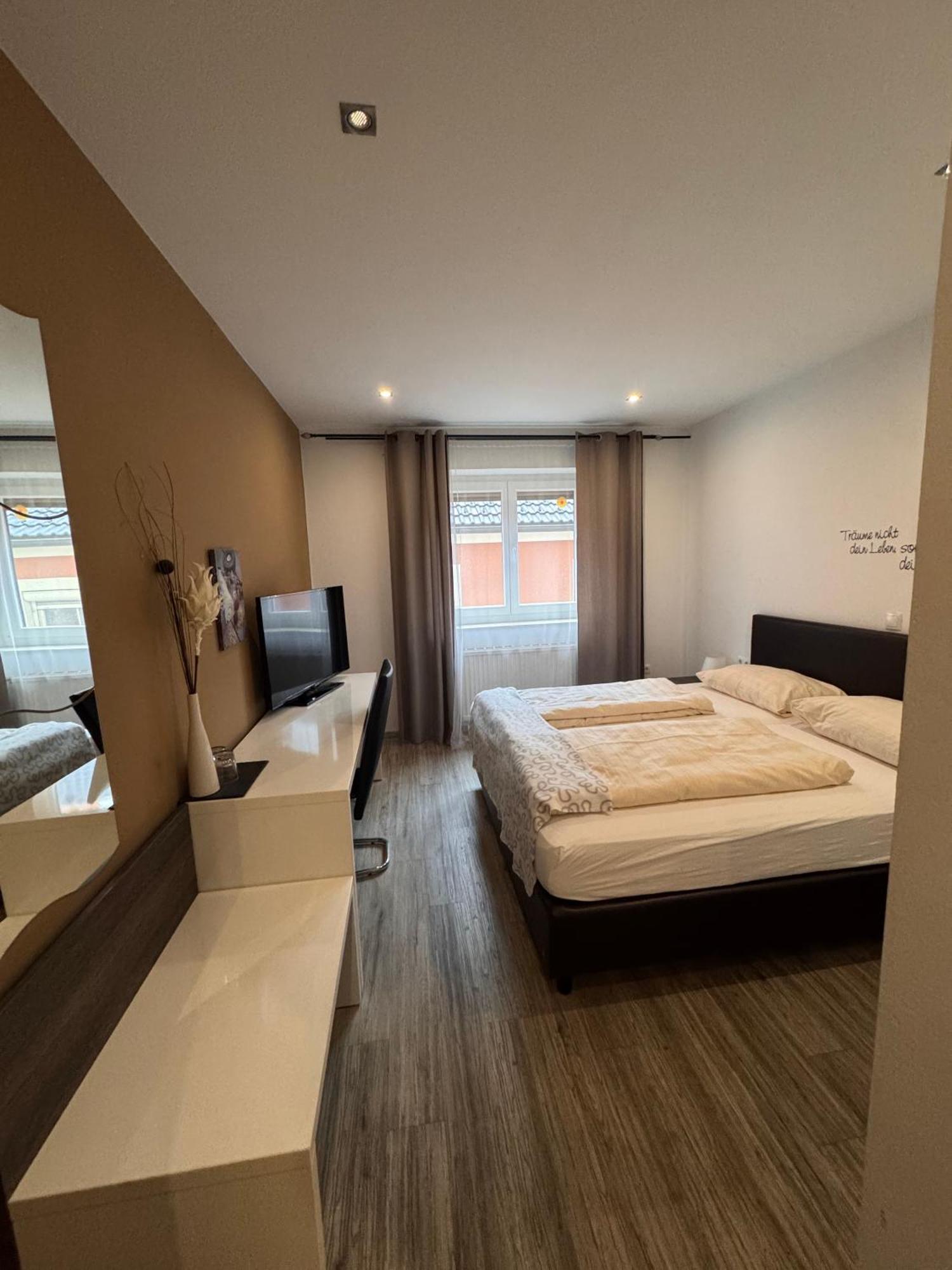 Austria Traveller Hotel Kirchdorf Кирхдорф-ан-дер-Кремс Экстерьер фото